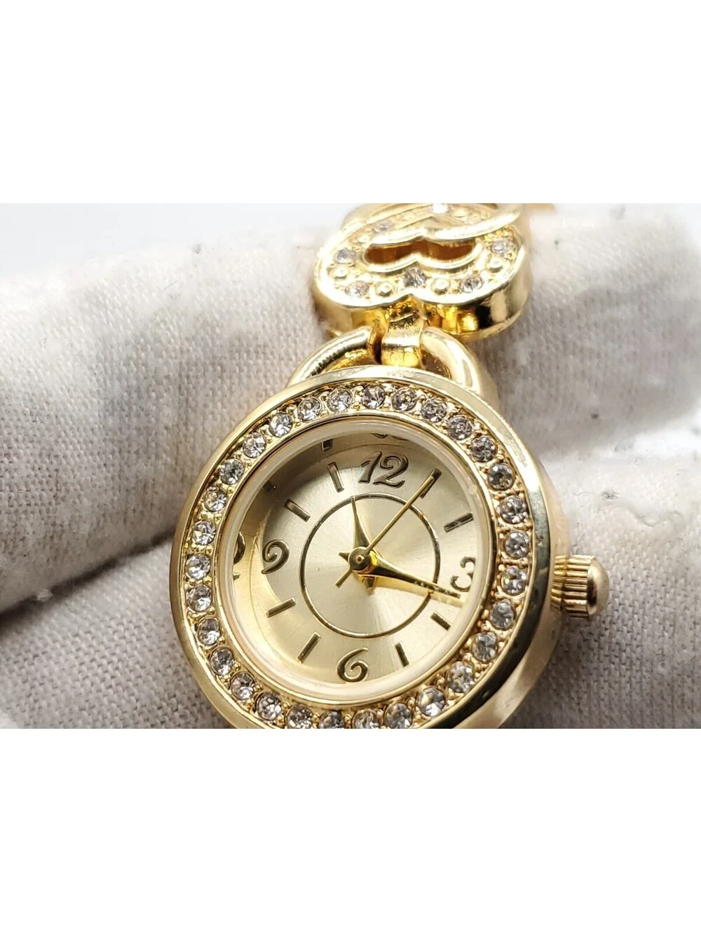 Quartz Womens Watch New Battery Gold Tone Heart Band 22mm